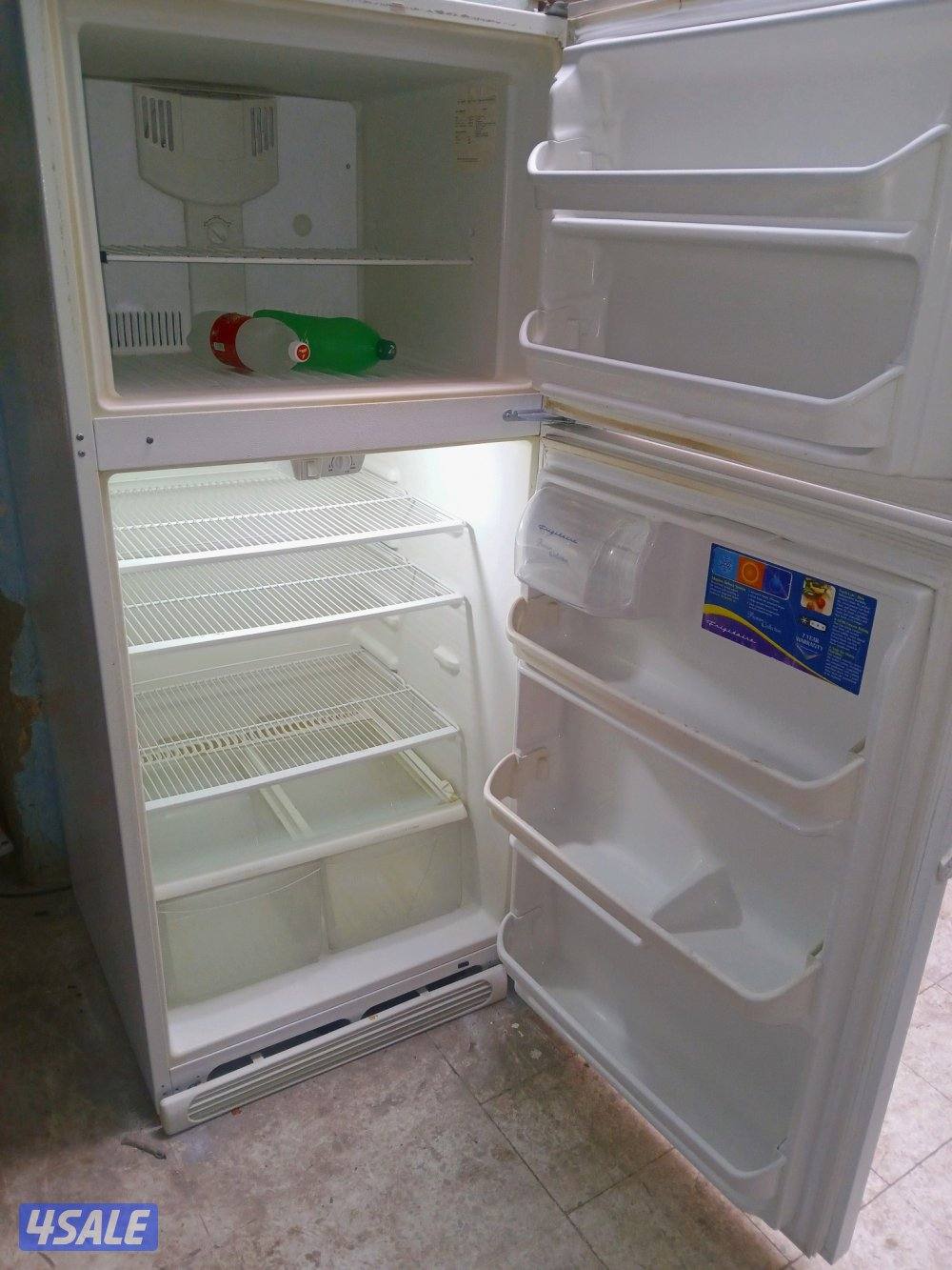 للبيع ثلاجه فريجدير أمريكي بحاله جيده جدا مع الكفالة والتوصيل عائلية0