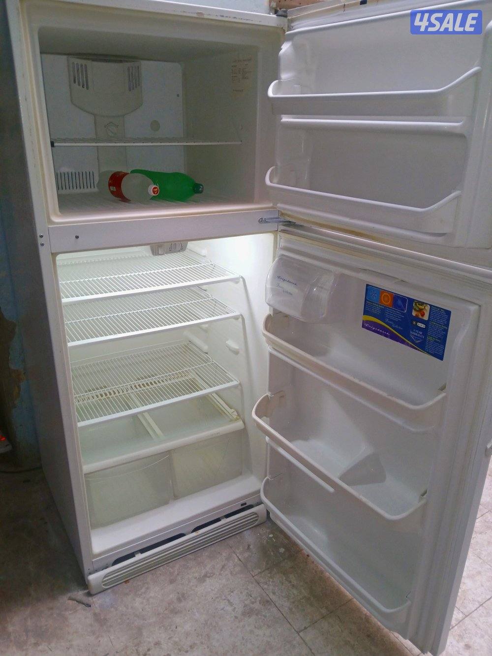 للبيع ثلاجه فريجدير أمريكي بحاله جيده جدا مع الكفالة والتوصيل عائلية1