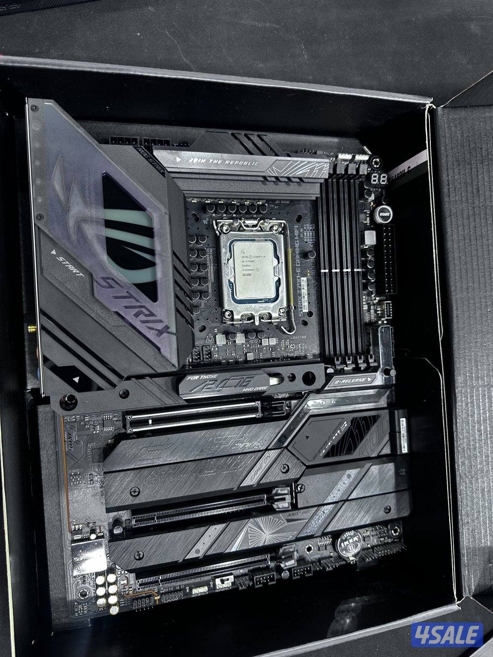 Asus Motherboard ROG STRIX Z790-E GAMING WFI. +  core i9 13900k  used3