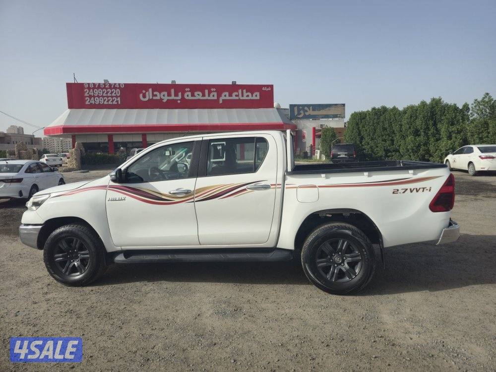 Toyota Hilux pick-up 2021 automatic 4x4 (64000 km)1