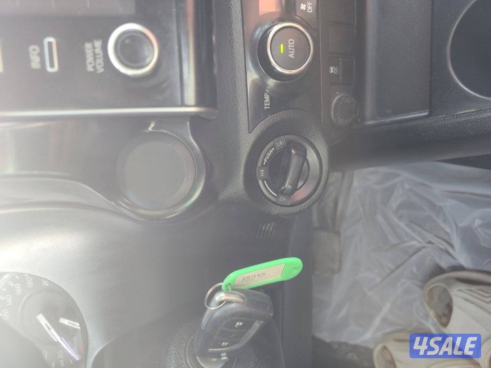 Toyota Hilux pick-up 2021 automatic 4x4 (64000 km)7