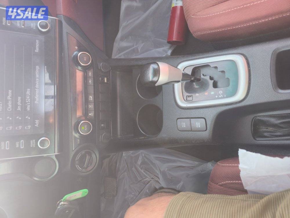 Toyota Hilux pick-up 2021 automatic 4x4 (64000 km)8