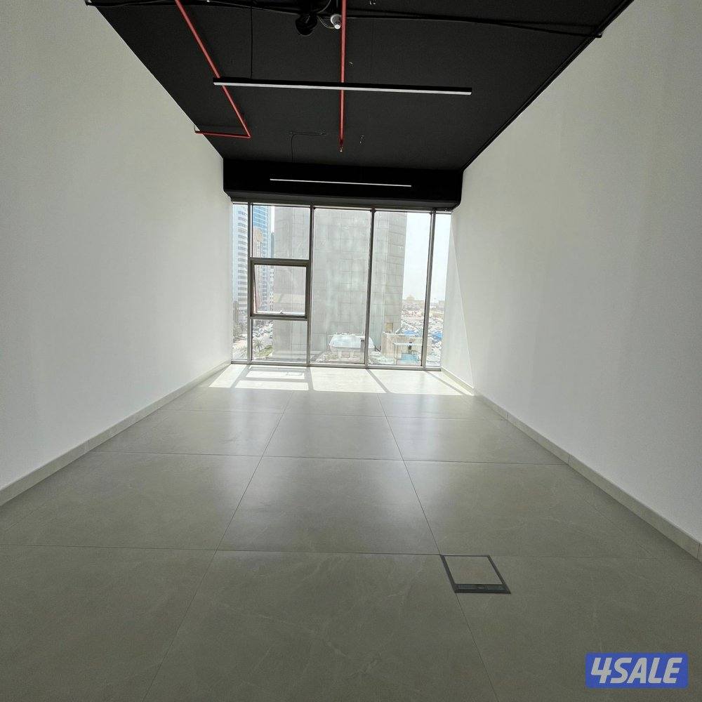 دور كامل تجاري للإيجار في الشرق0