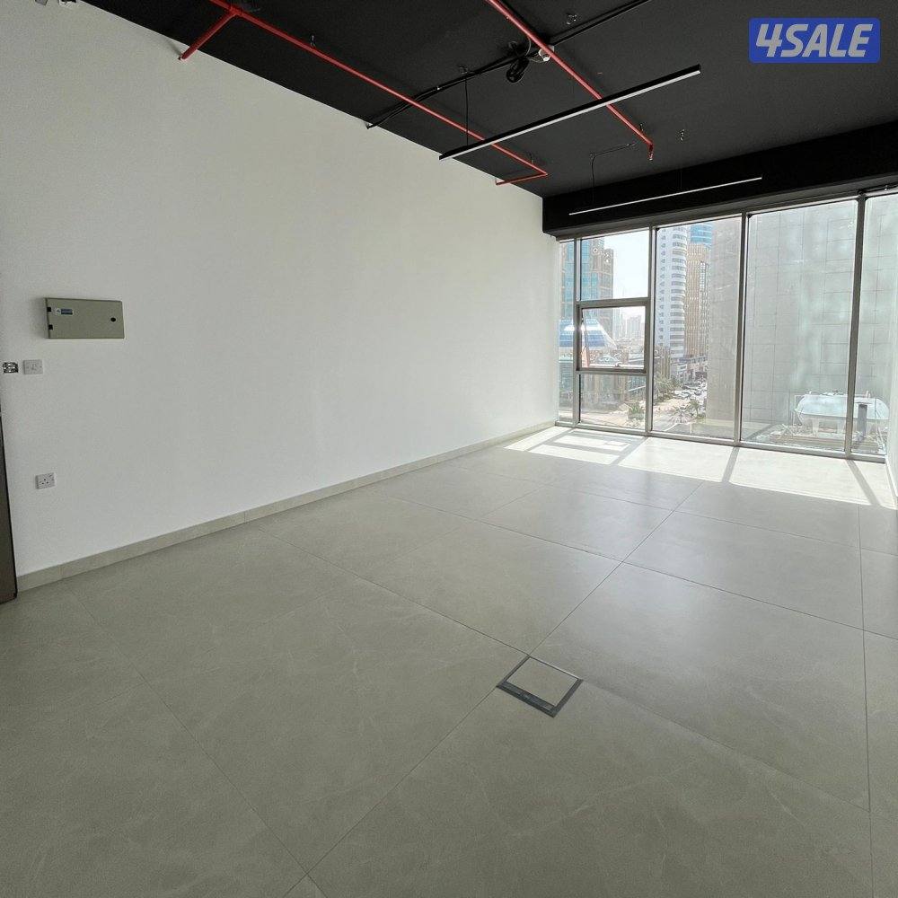 دور كامل تجاري للإيجار في الشرق1