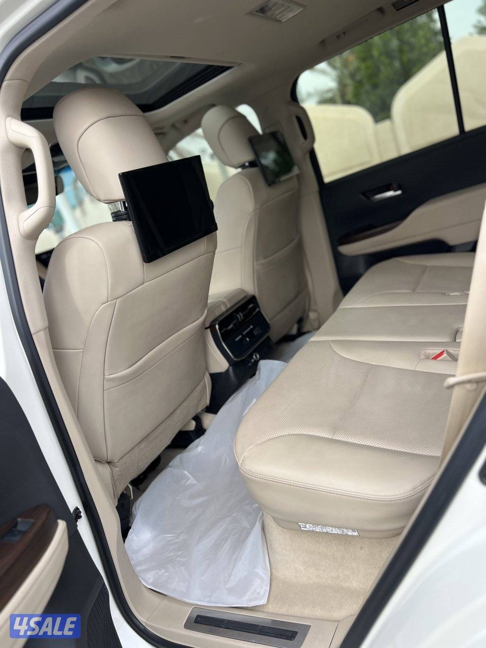 لاند كروزر ايرو8