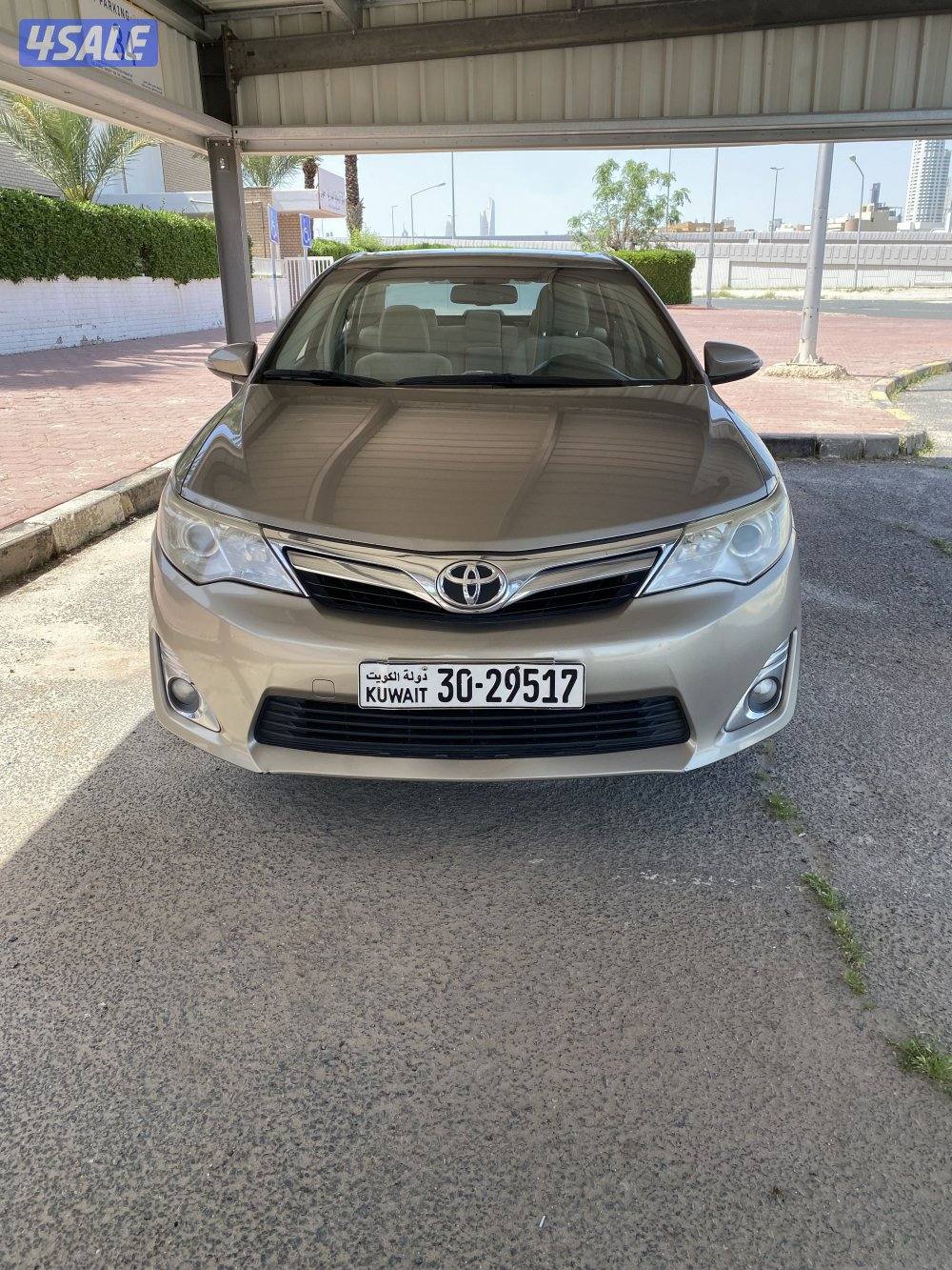 تويوتا كامري GLX ماشي 180 مالك اول الدرجه الالي فتحه4