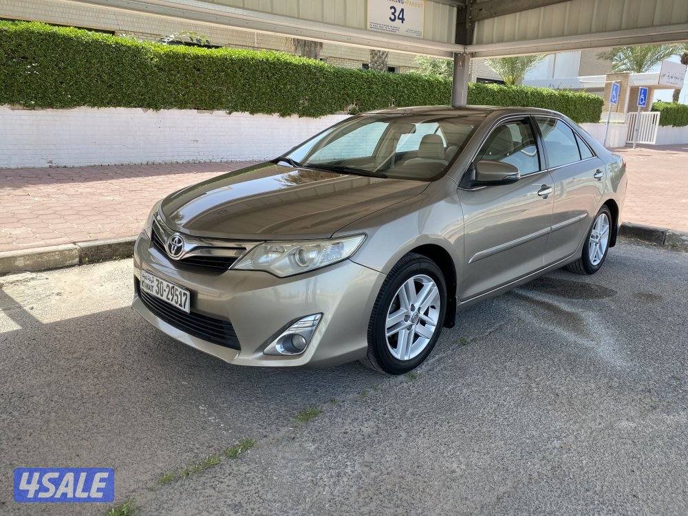 تويوتا كامري GLX ماشي 180 مالك اول الدرجه الالي فتحه6