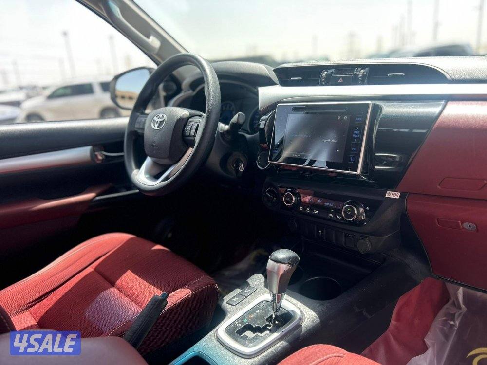 تويوتا هاى لوكس SR5  موديل 2020 ماشى 164.000 k.m  وارد الساير.7