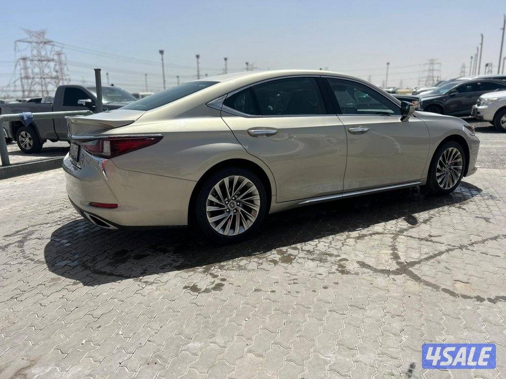 لكزس ES350 موديل 2024 ماشى 28.000 k.m وارد الساير .صبغ وكالةً3