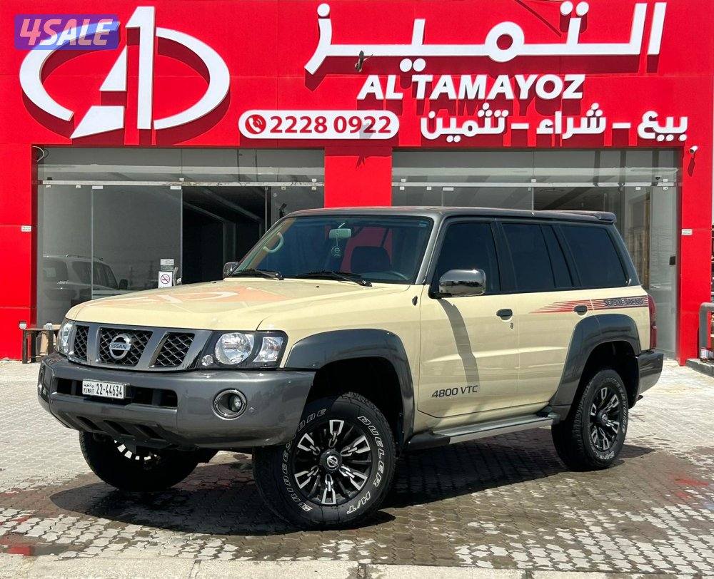 نيسان باترول سوبر سفارى موديل 2023 ماشى 19.000 k.m0