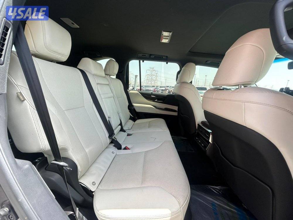 لكزس LX600 درجة ثانيه twinturbo .V6 موديل 2023 ماشى 130.000 k.m4