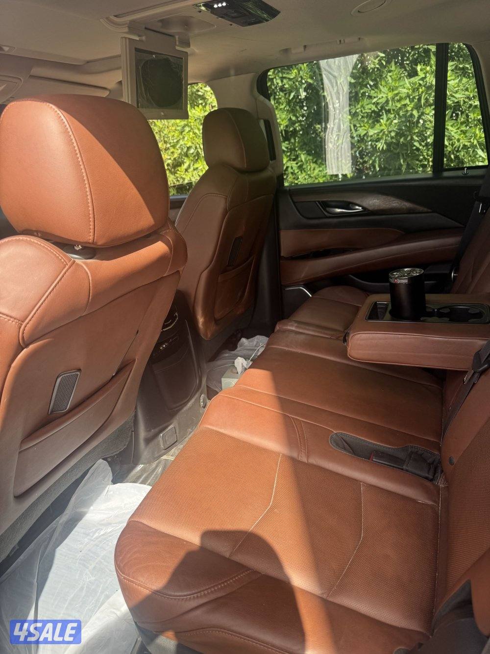 للبيع اسكاليد موديل 2015 شرط الفحص 8 غيار وارد الوكاله4