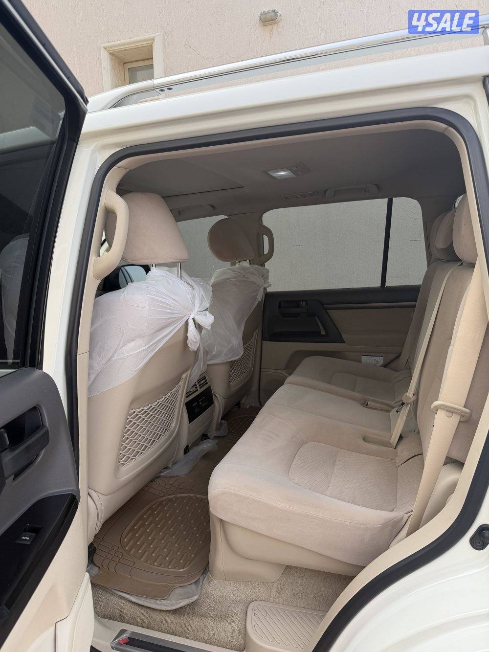 لاند كروزر 214