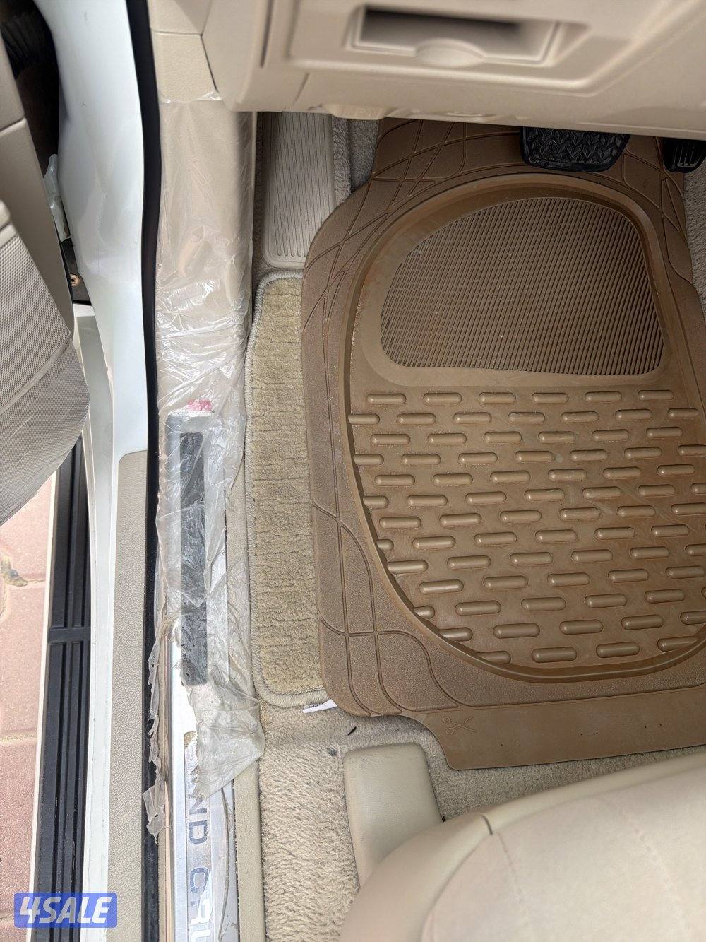 لاند كروزر 215