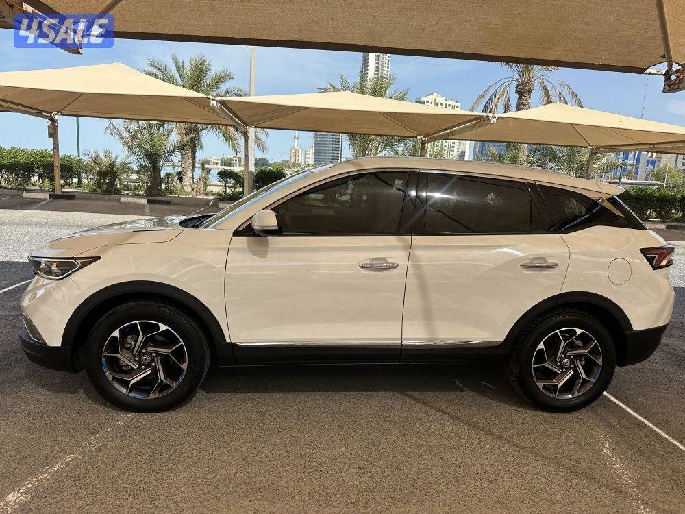 للبيع جيب دي اف ام موديل 2021 العداد 88 الف وكاله المطوع والقاضي0