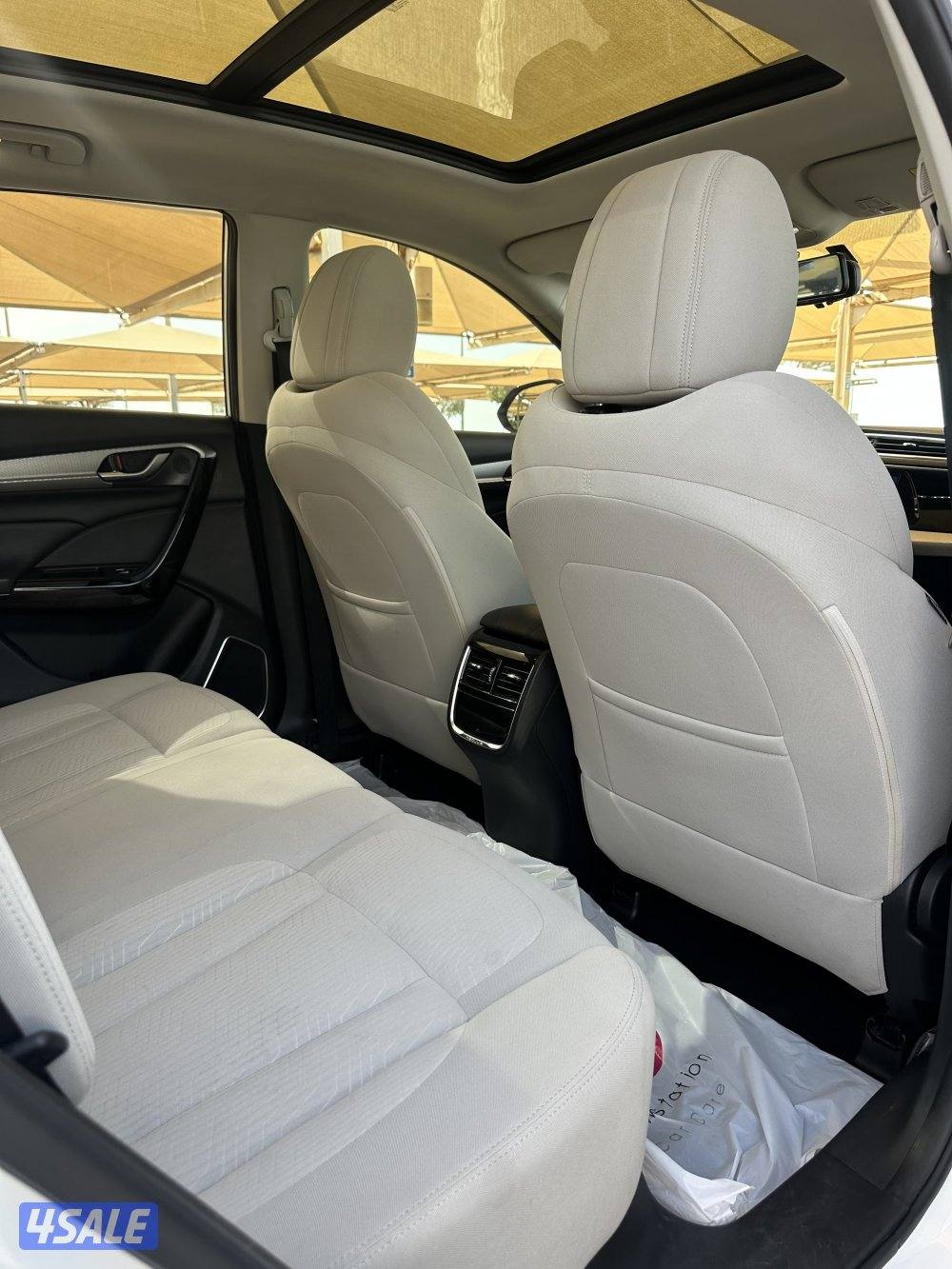 للبيع جيب دي اف ام موديل 2021 العداد 88 الف وكاله المطوع والقاضي10