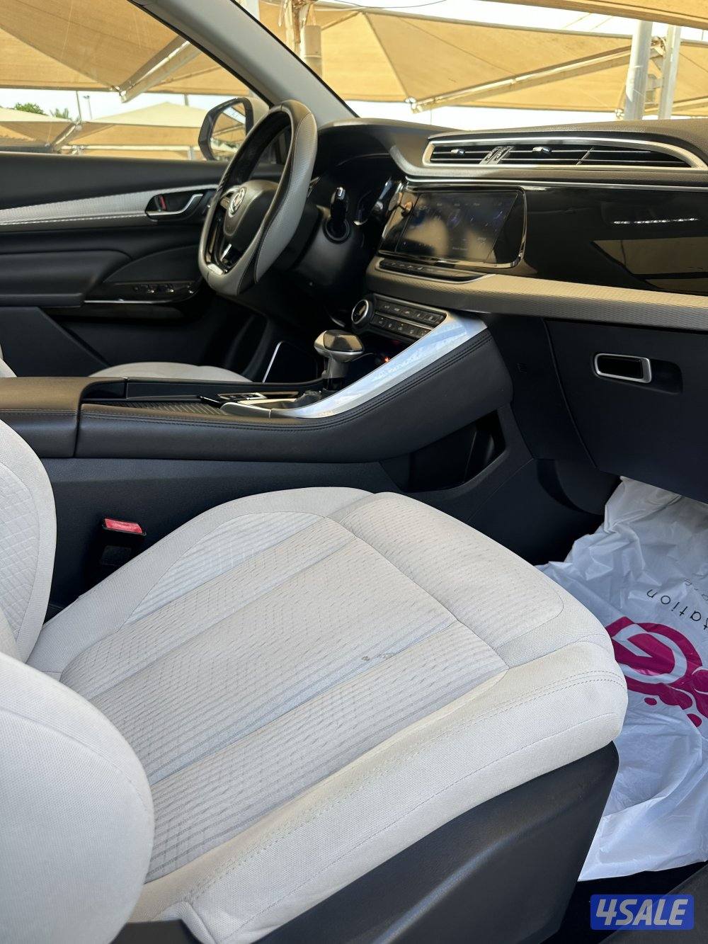 للبيع جيب دي اف ام موديل 2021 العداد 88 الف وكاله المطوع والقاضي11