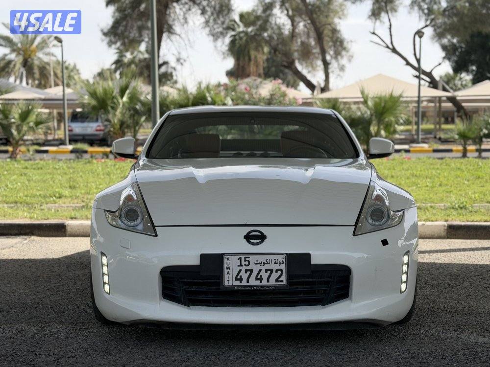 نيسان زد موديل 2015 بحالة ممتازة1