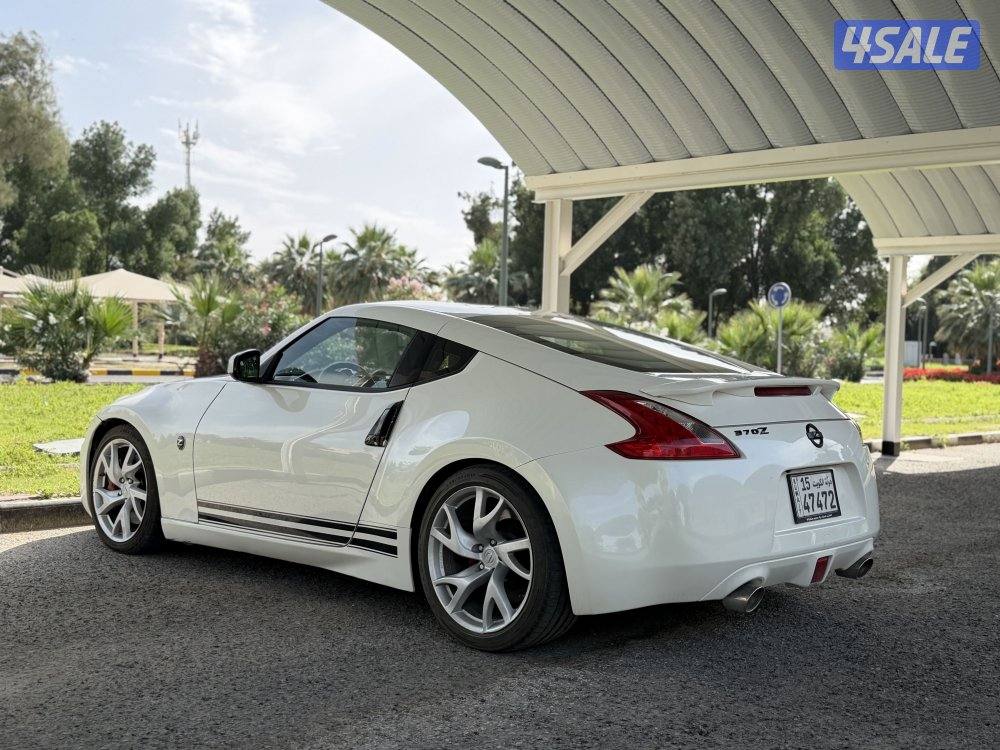 نيسان زد موديل 2015 بحالة ممتازة3