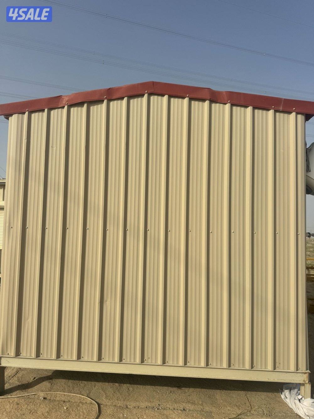 للبيع شاليه ثابت مقاس 3/4 نضيف جدد معه وحده تكيف طن ونص2