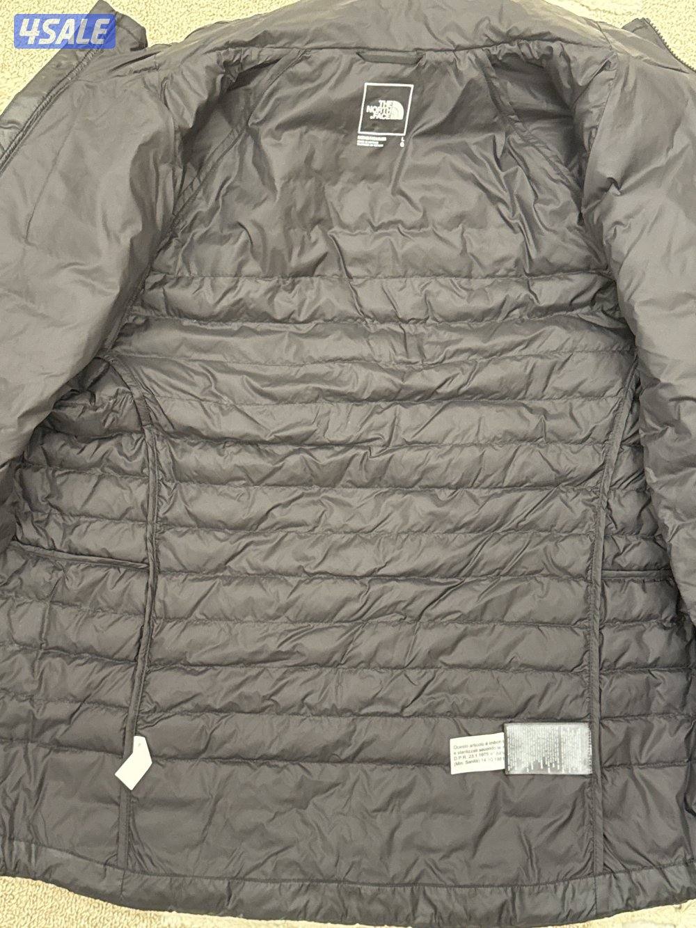 للبيع جاكيت شبه جديد نورث فيس3