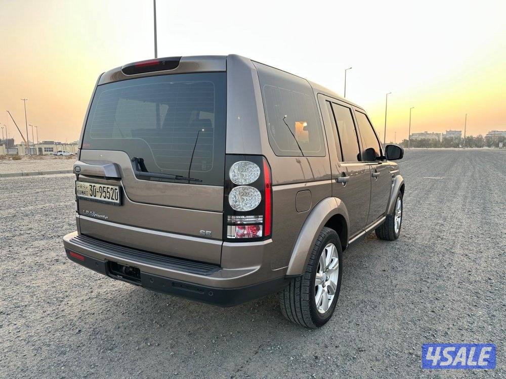 لاندروفر LR4 موديل ٢٠١٥ في قمة النظافة2