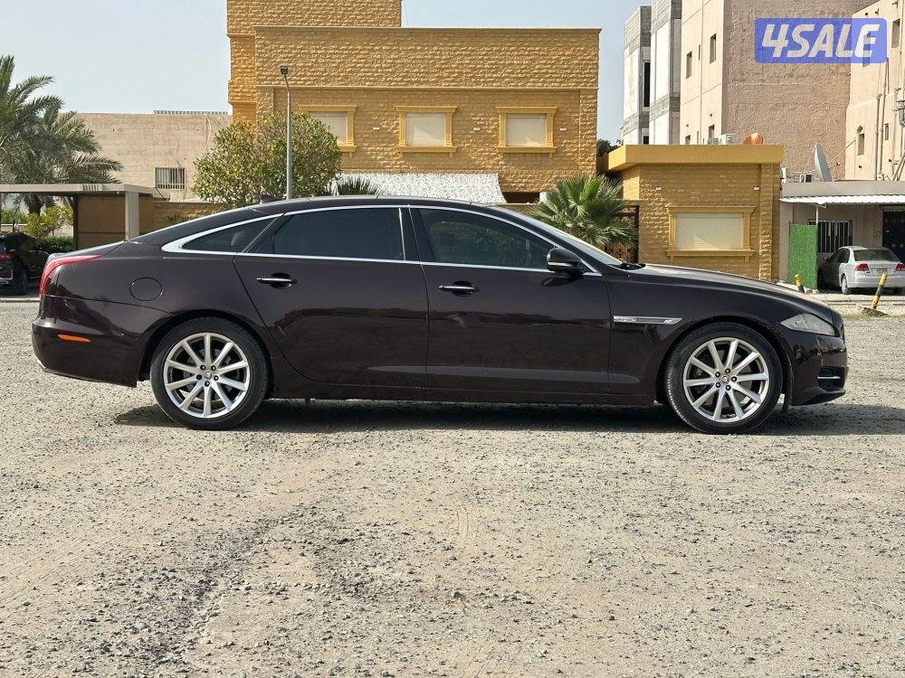 جاكوار XJL موديل 2013 ماشي109 الف مالك الاول اصباغ متفرقة4
