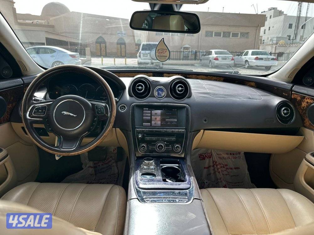 جاكوار XJL موديل 2013 ماشي109 الف مالك الاول اصباغ متفرقة8