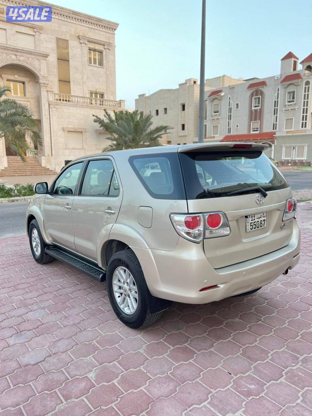 للبيع فورتنر 2013 بحاله الوكاله2