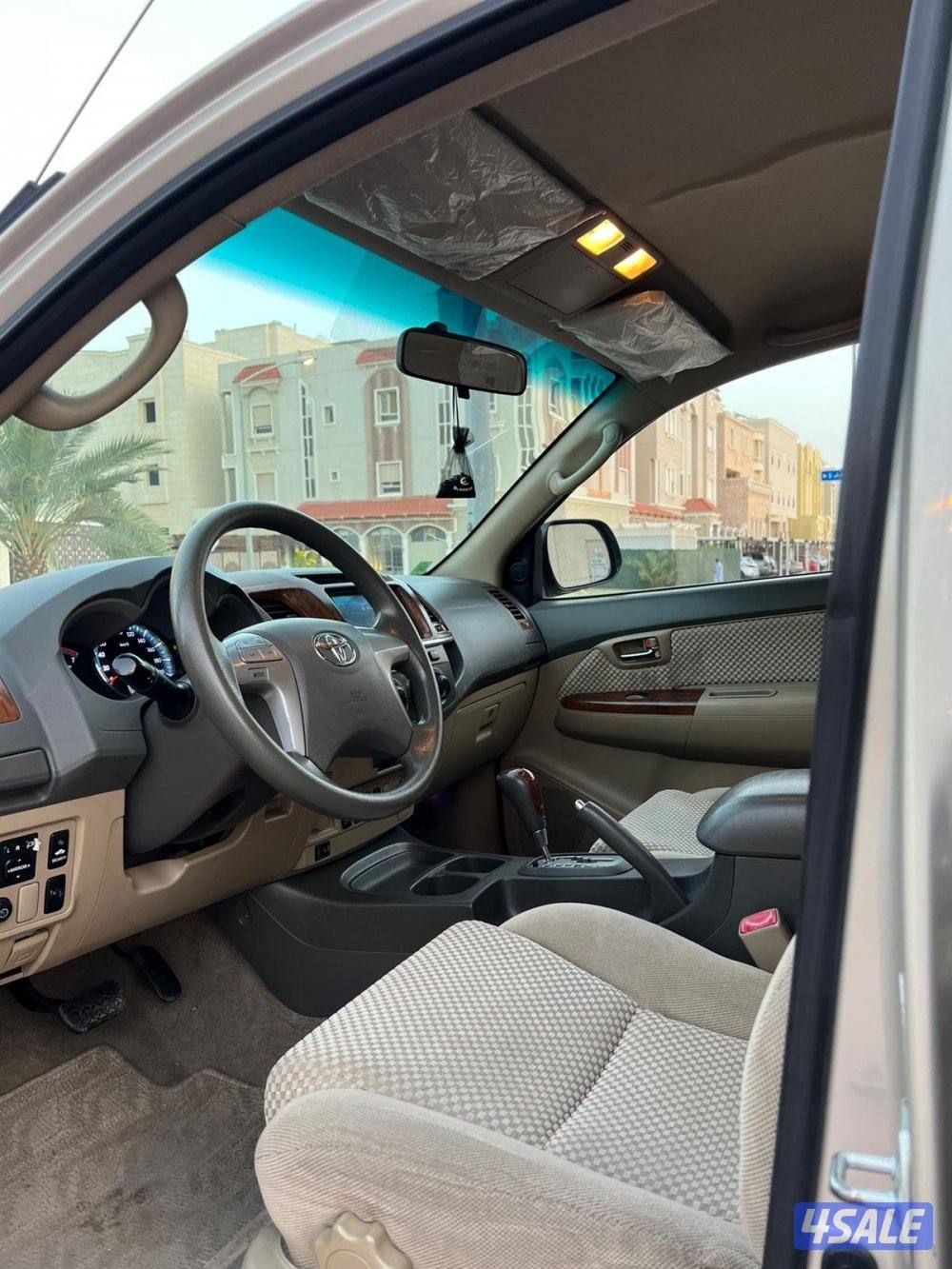 للبيع فورتنر 2013 بحاله الوكاله4