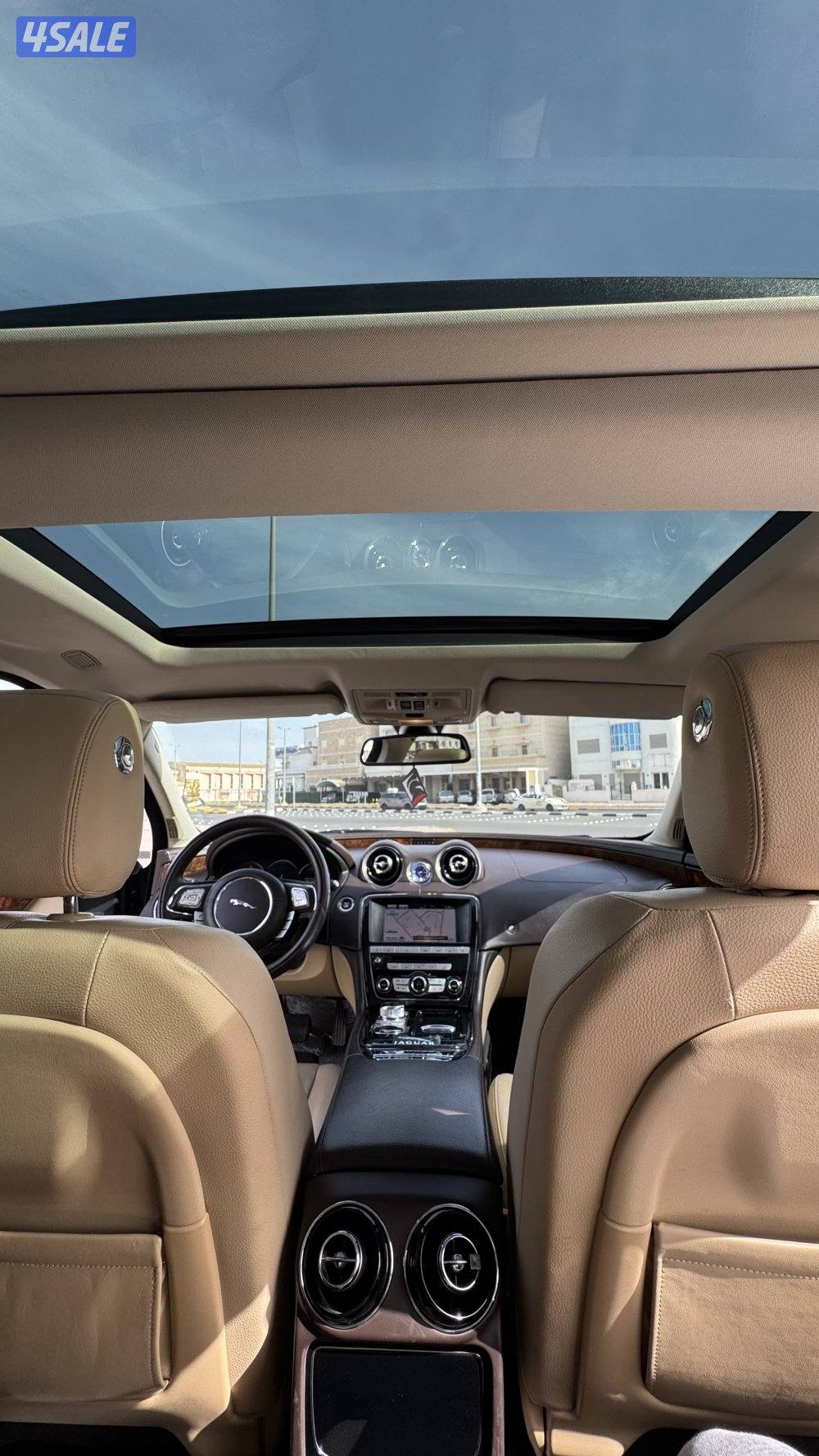 للبيع جاكوار xj وارد الزياني 2012التواصل واتس11