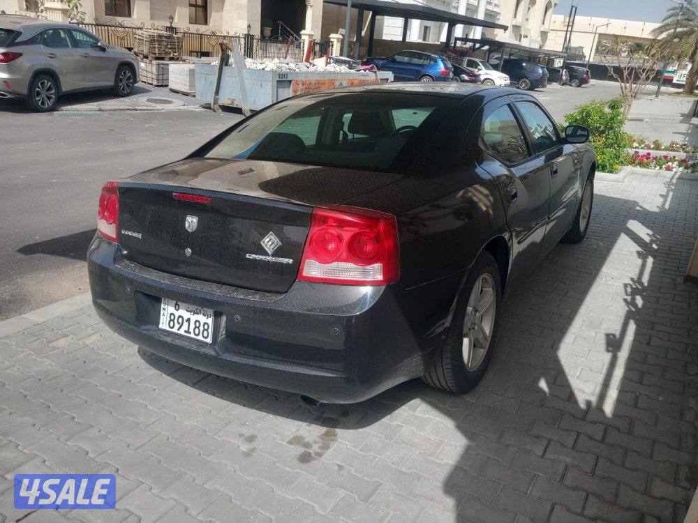 دوج موديل 2010 عداد 99 الف 6 سلندر مالك الاول شرط الفحص2