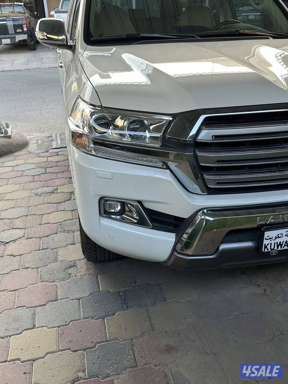 للبيع لاندكروزر 2016 الساير ماشي 21 الف شرط الفحص صبغ الوكاله2