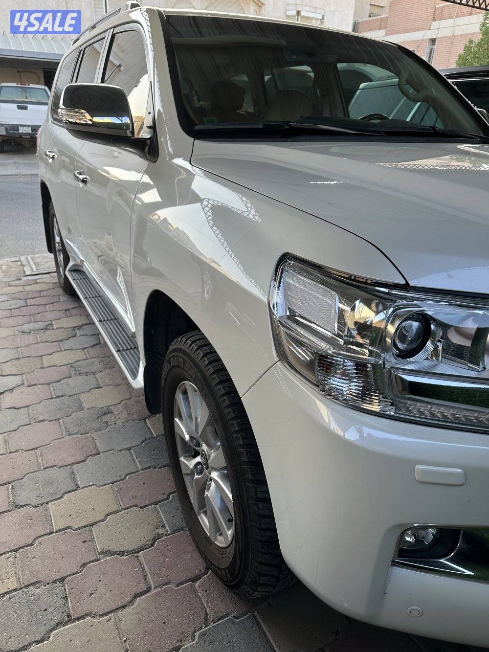 للبيع لاندكروزر 2016 الساير ماشي 21 الف شرط الفحص صبغ الوكاله3