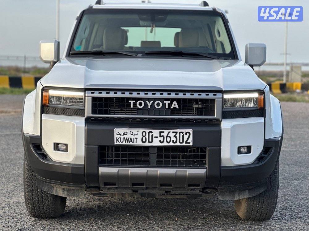 للبيع تويوتا برادو TX ماشي ٣٠ الف كيلو2