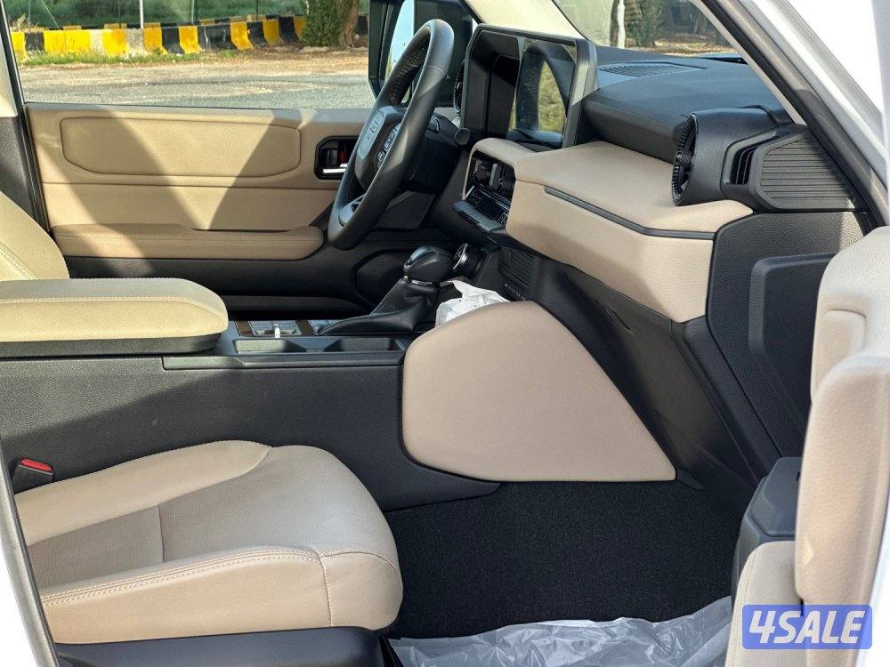 للبيع تويوتا برادو TX ماشي ٣٠ الف كيلو4