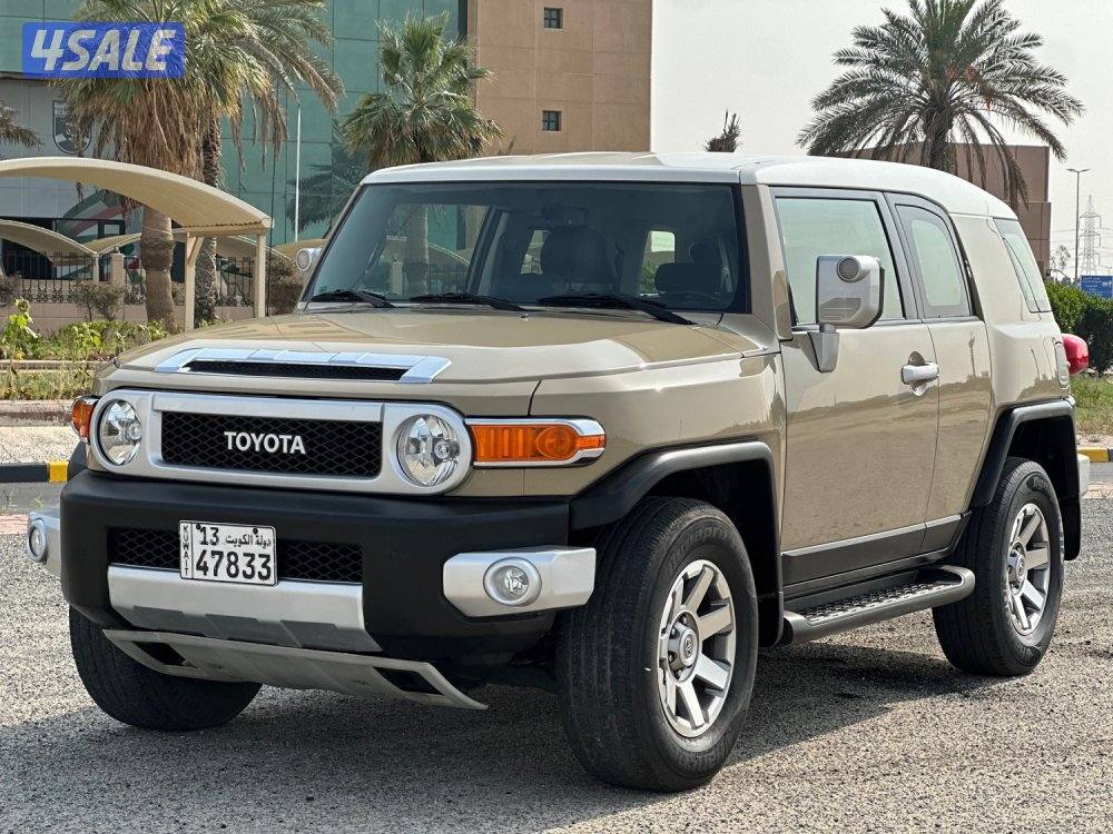 للبيع تويوتا اف جي ماشي ١٠٠ الف كيلو1
