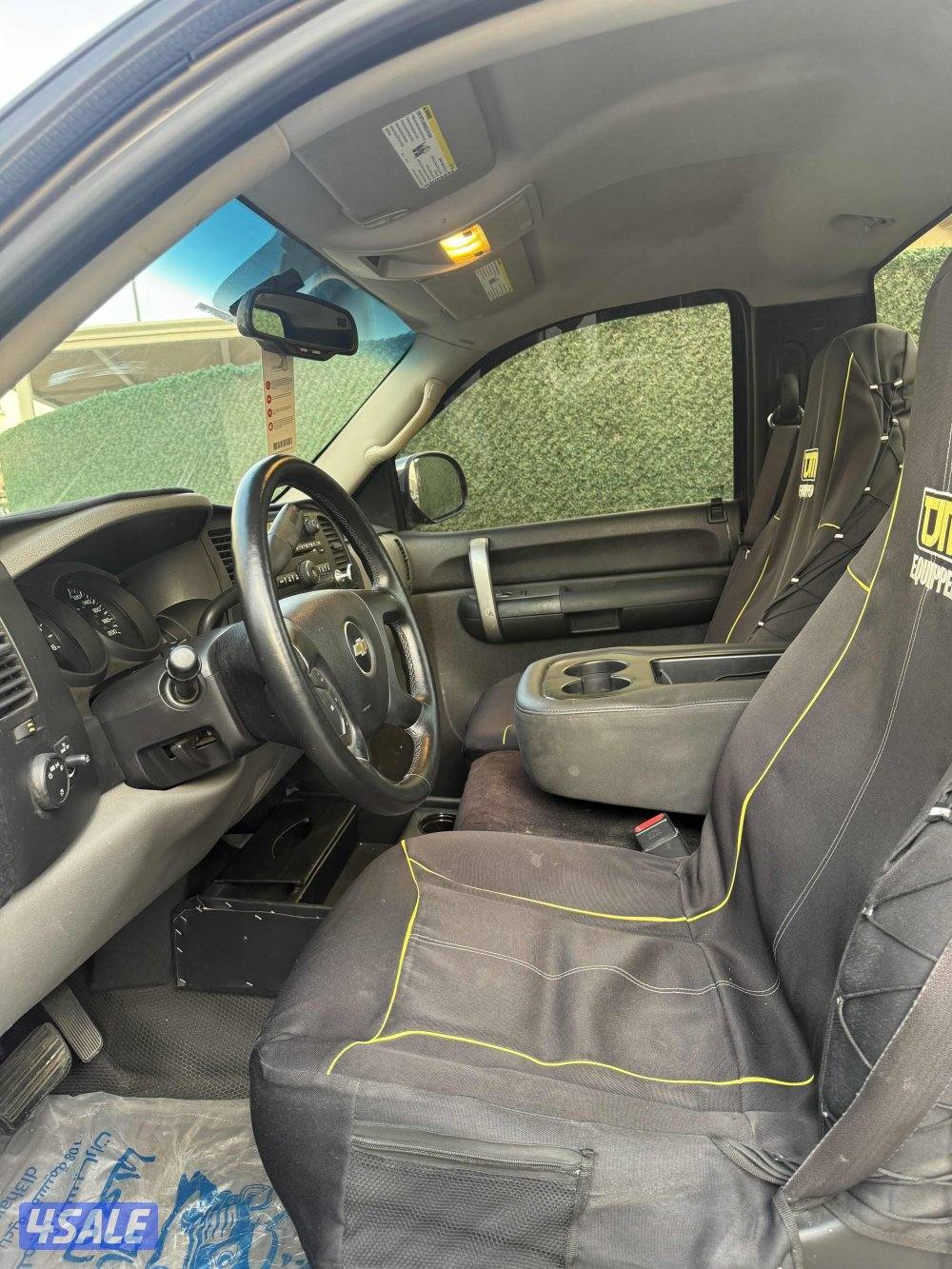 وانيت سلفرادو20124