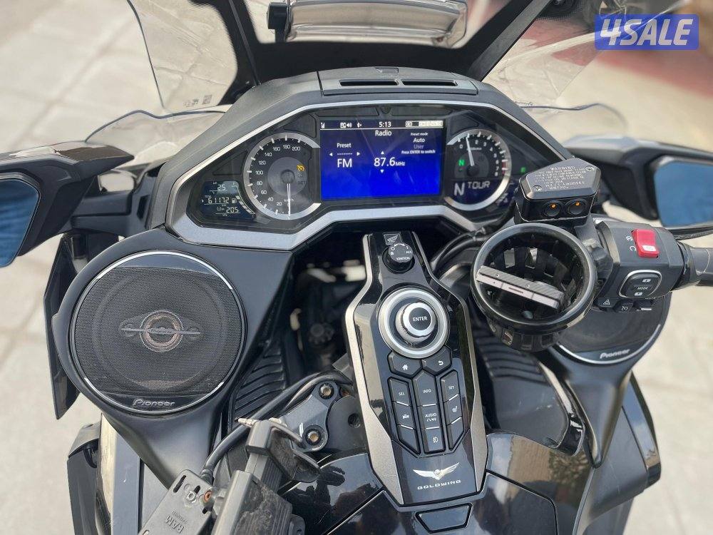 للبيع سيكل هوندا قولد وينج 20196