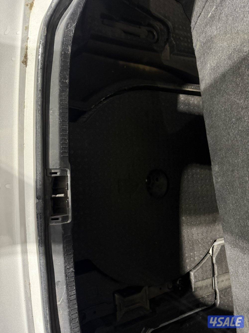 كامري ٢٠١٧ ماشيه ٢٠٠ الف شاصي جيد اصباغ متفرق ٣ قطع سريفس13