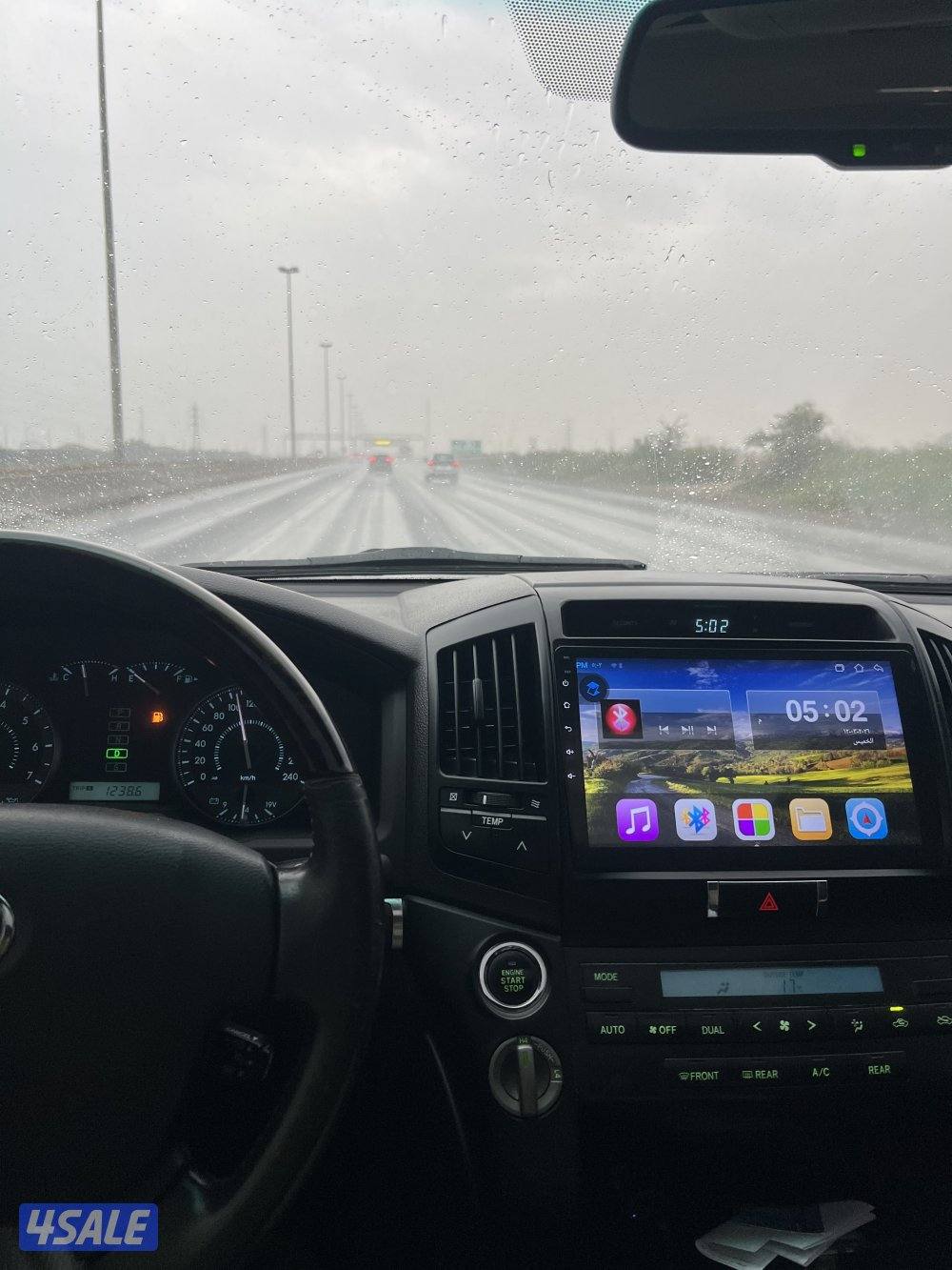 لاندكروزر 2011 ، 8 سلندر وارد قطر كامل المواصفات الفحص مرفق3