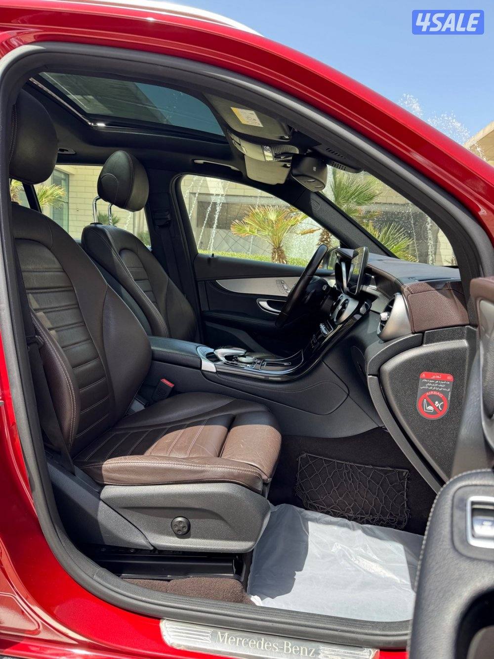 مرسيدس GLC300 بانوراما بحاله ممتازه عداد (86) الف9