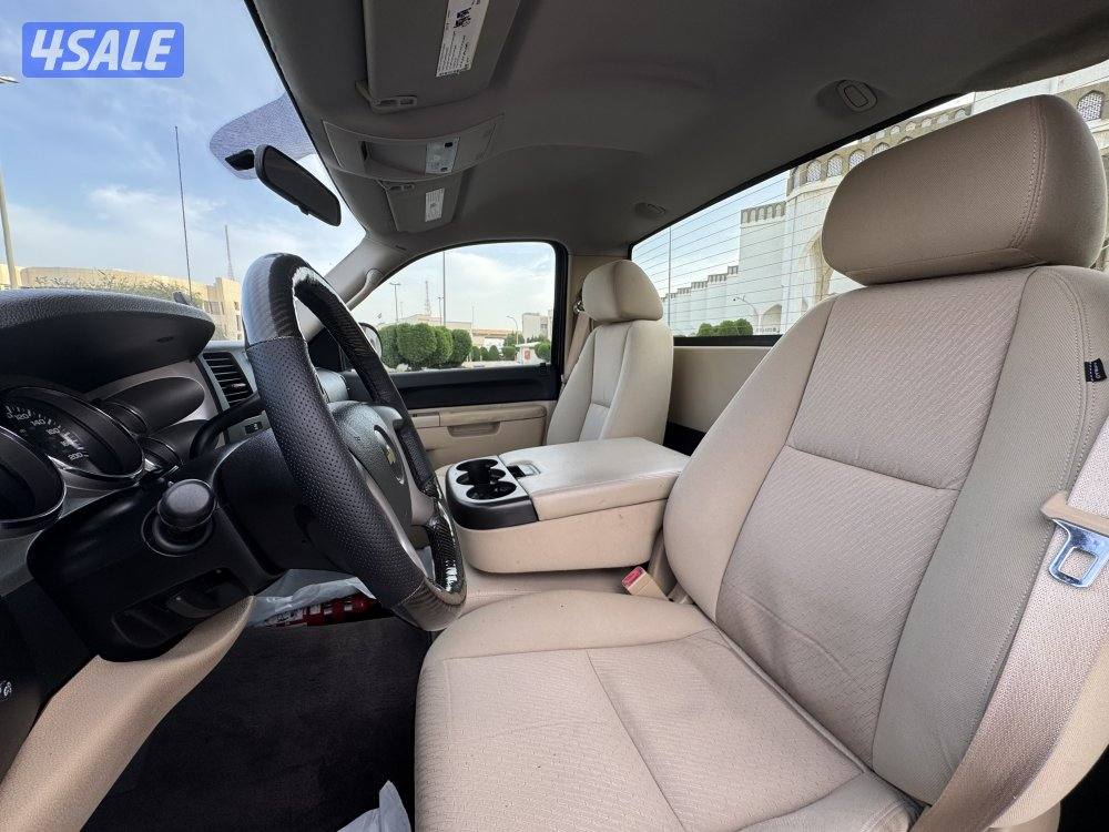 وانيت سلفرادو Z71 موديل 2010 شرط الفحص7