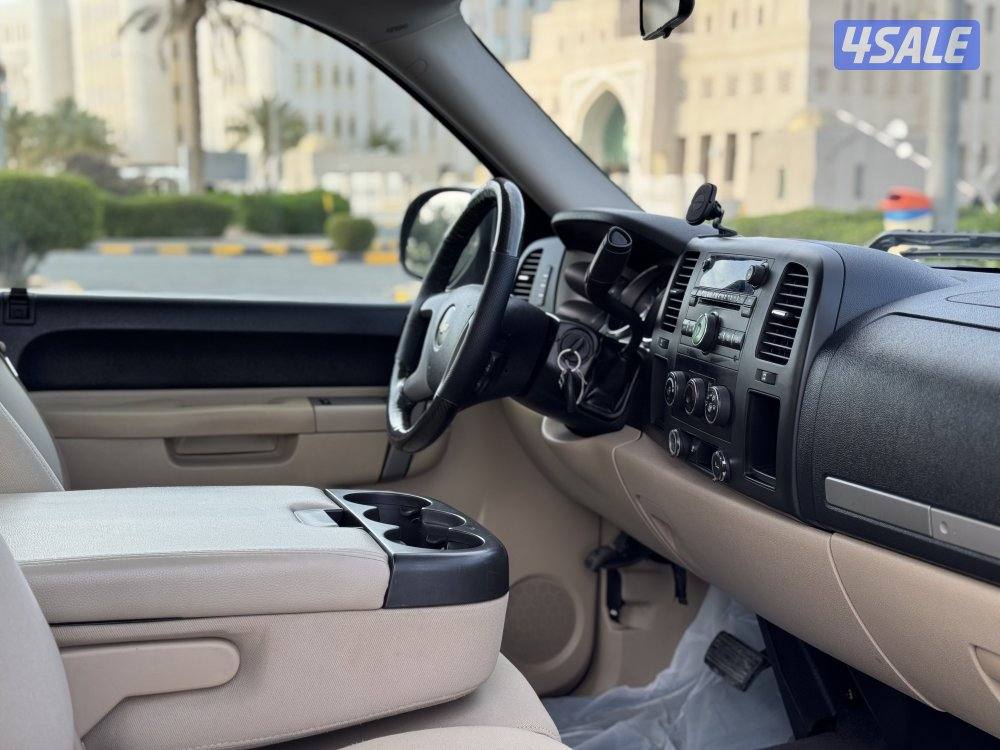 وانيت سلفرادو Z71 موديل 2010 شرط الفحص8