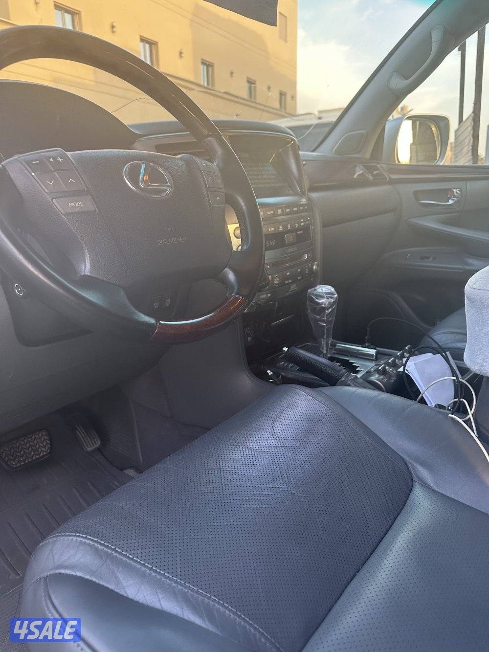 للبيع لكزس موديل ٢٠٠٩ وراد قطر ماشي ٤٧٠ صبغ الوكاله بلكامل داخليه وكال0