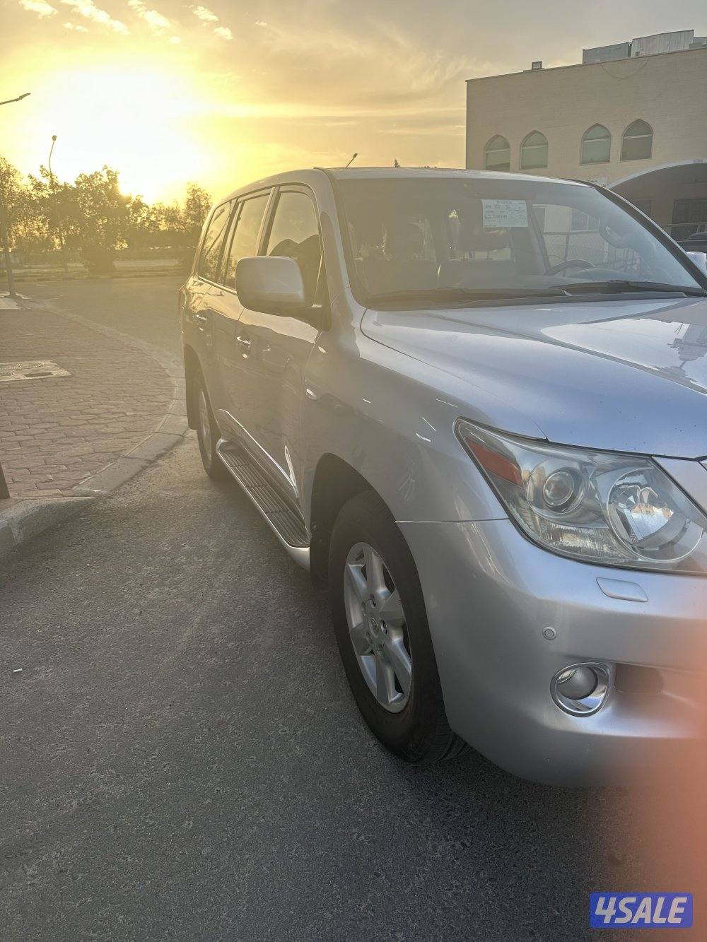 للبيع لكزس موديل ٢٠٠٩ وراد قطر ماشي ٤٧٠ صبغ الوكاله بلكامل داخليه وكال5