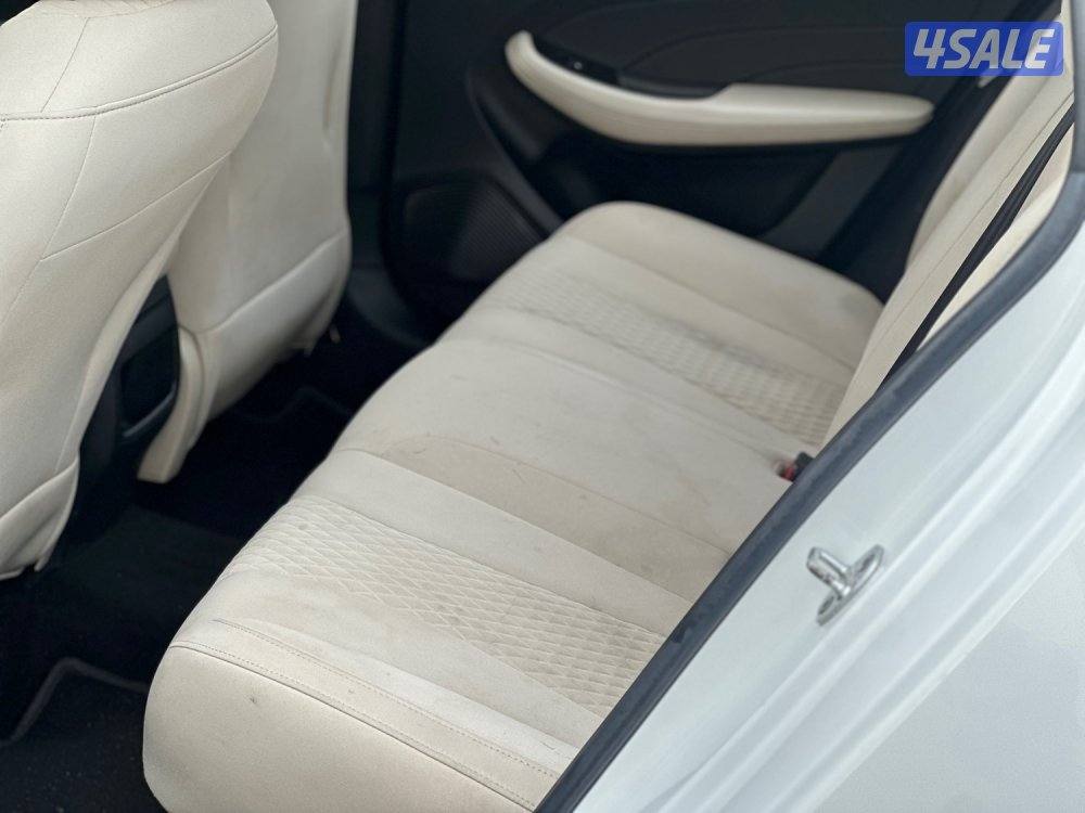 للبيع MG 5 ماشي ٩٥ الف كيلو سيرفس وكالة4