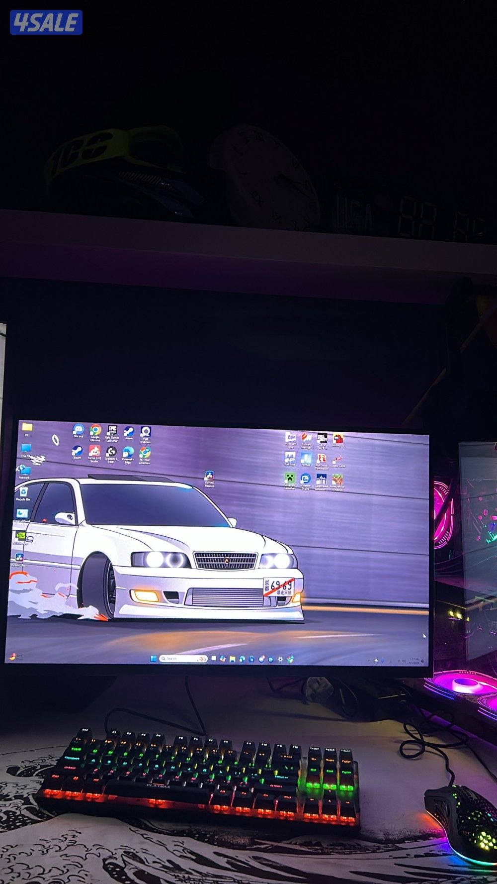 للبيع بي سي و شاشتين و ماوس و كيبورد و ستاند شاشتين2