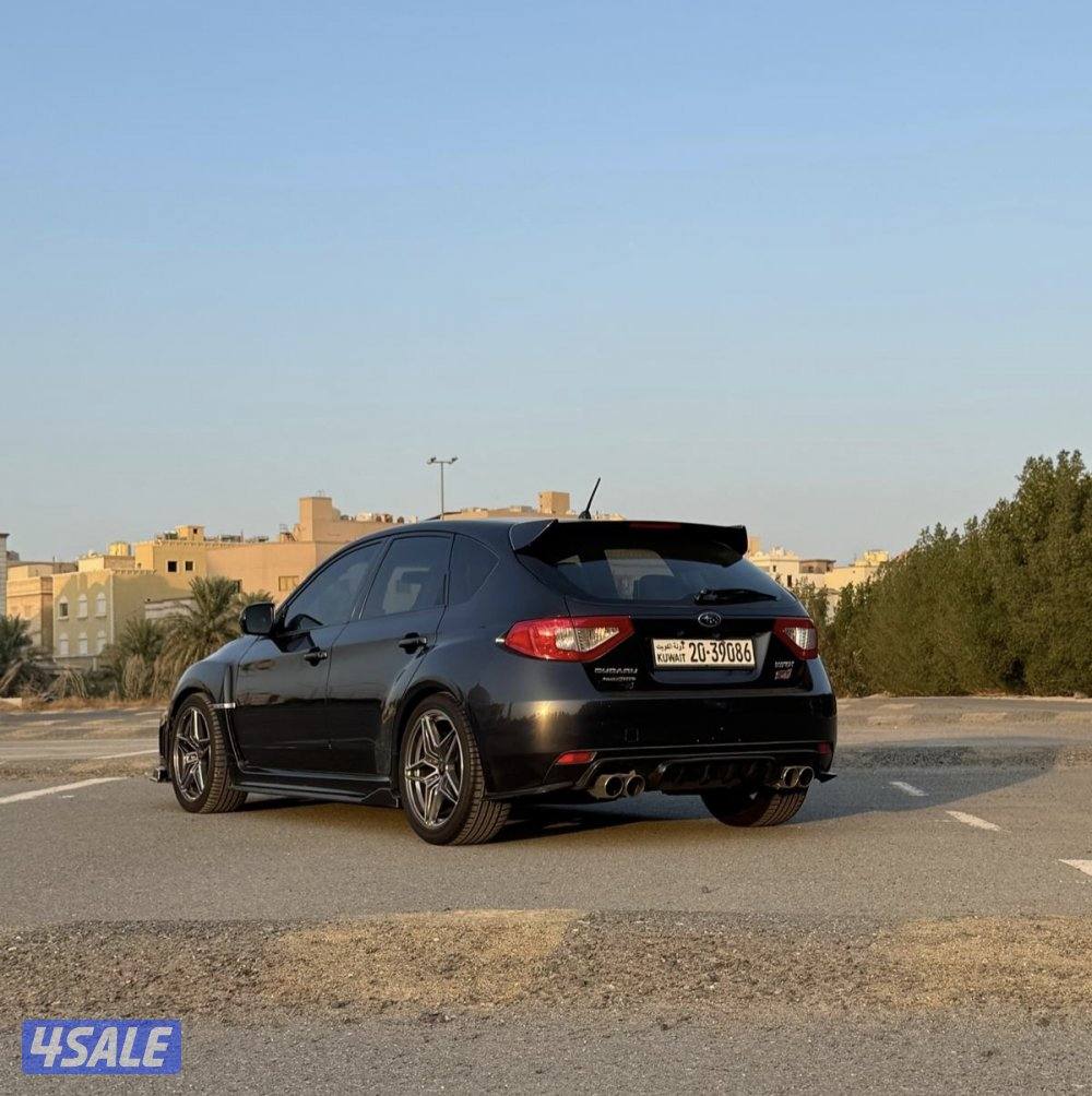 2011 Subaru Impreza WRX STI hatchback 2.5
القير: تماتيك
ممشى السيارة:2