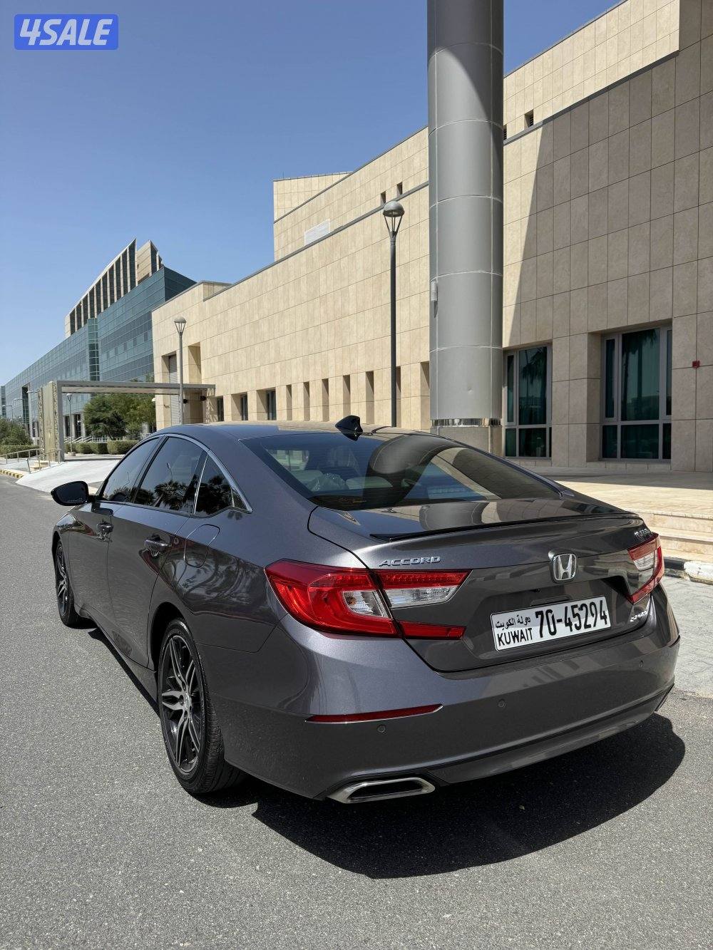 هوندا اكورد موديل 20223